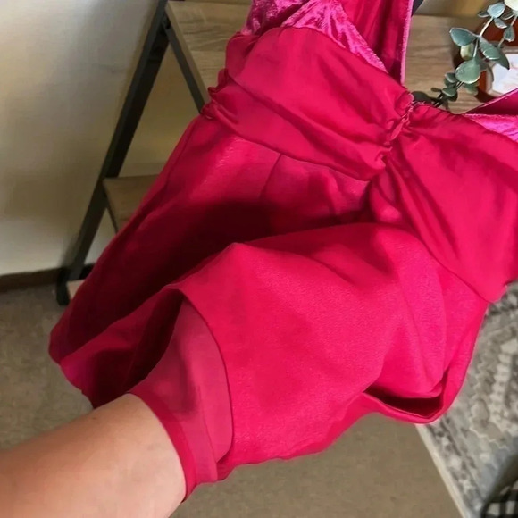 Free People NWT Skylie Saylor Barbiecore Romper - Picture 11 of 12